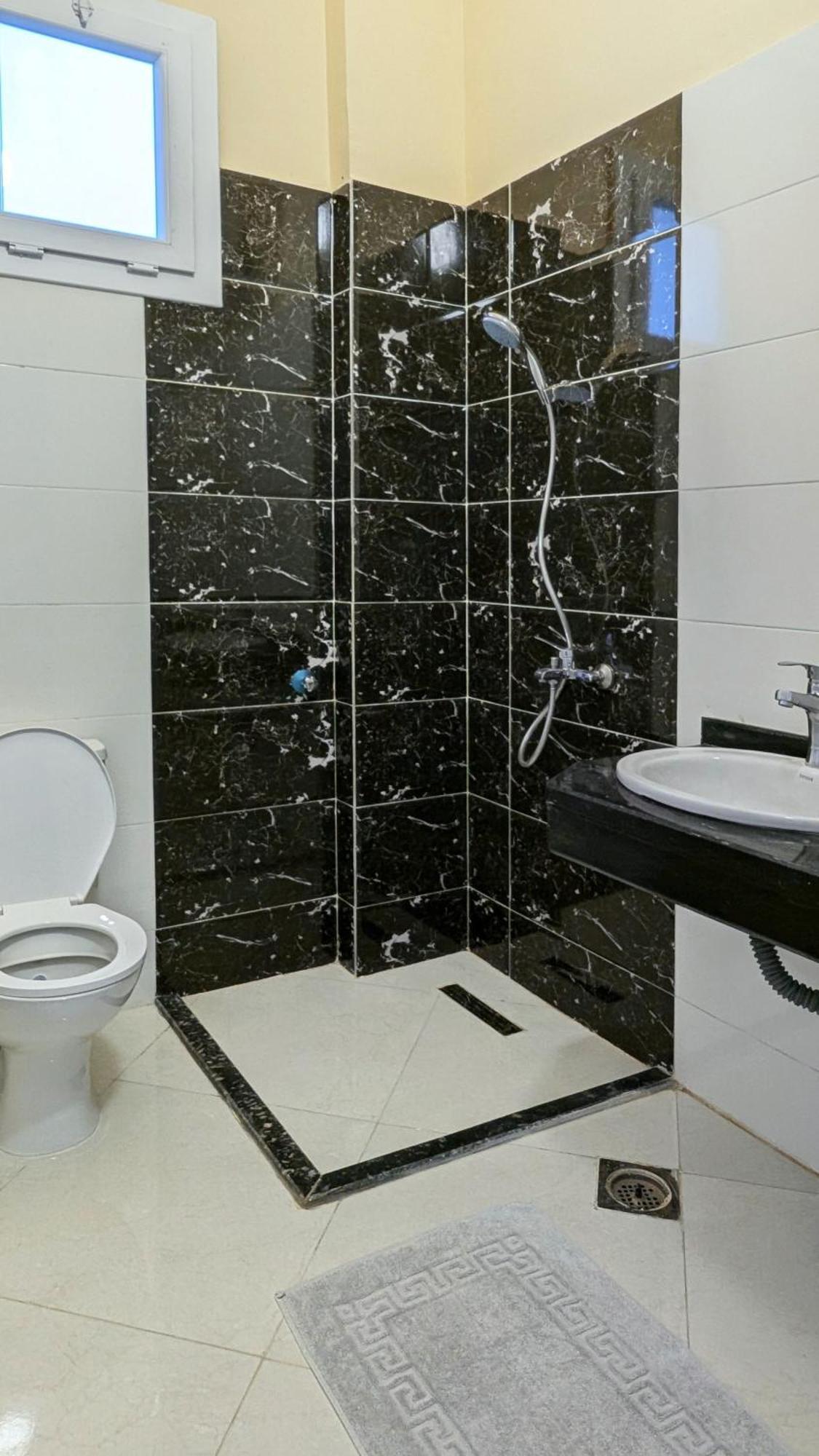 Karima House Hotel ลักซอร์ ภายนอก รูปภาพ